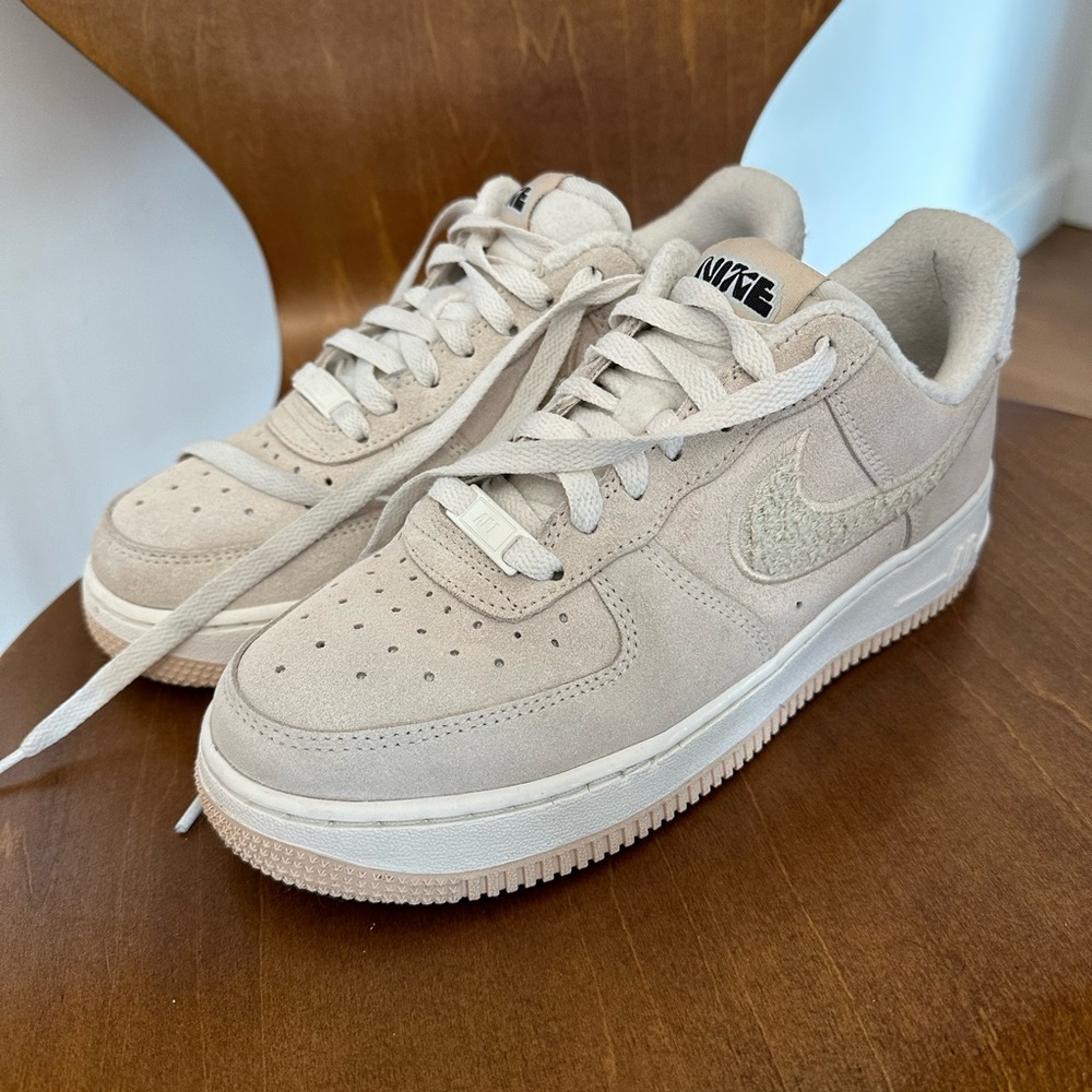 Nike Air Force 1 ‘07 SE Sneakers